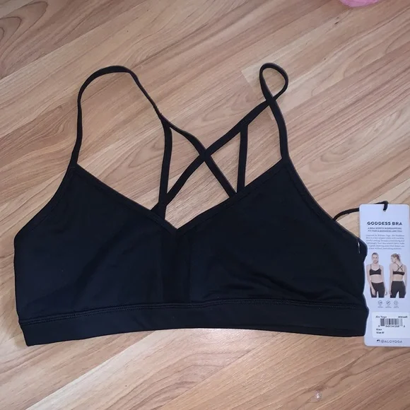 Alo Yoga | Goddess Sports Bra Size Medium - Picture 3 of 8